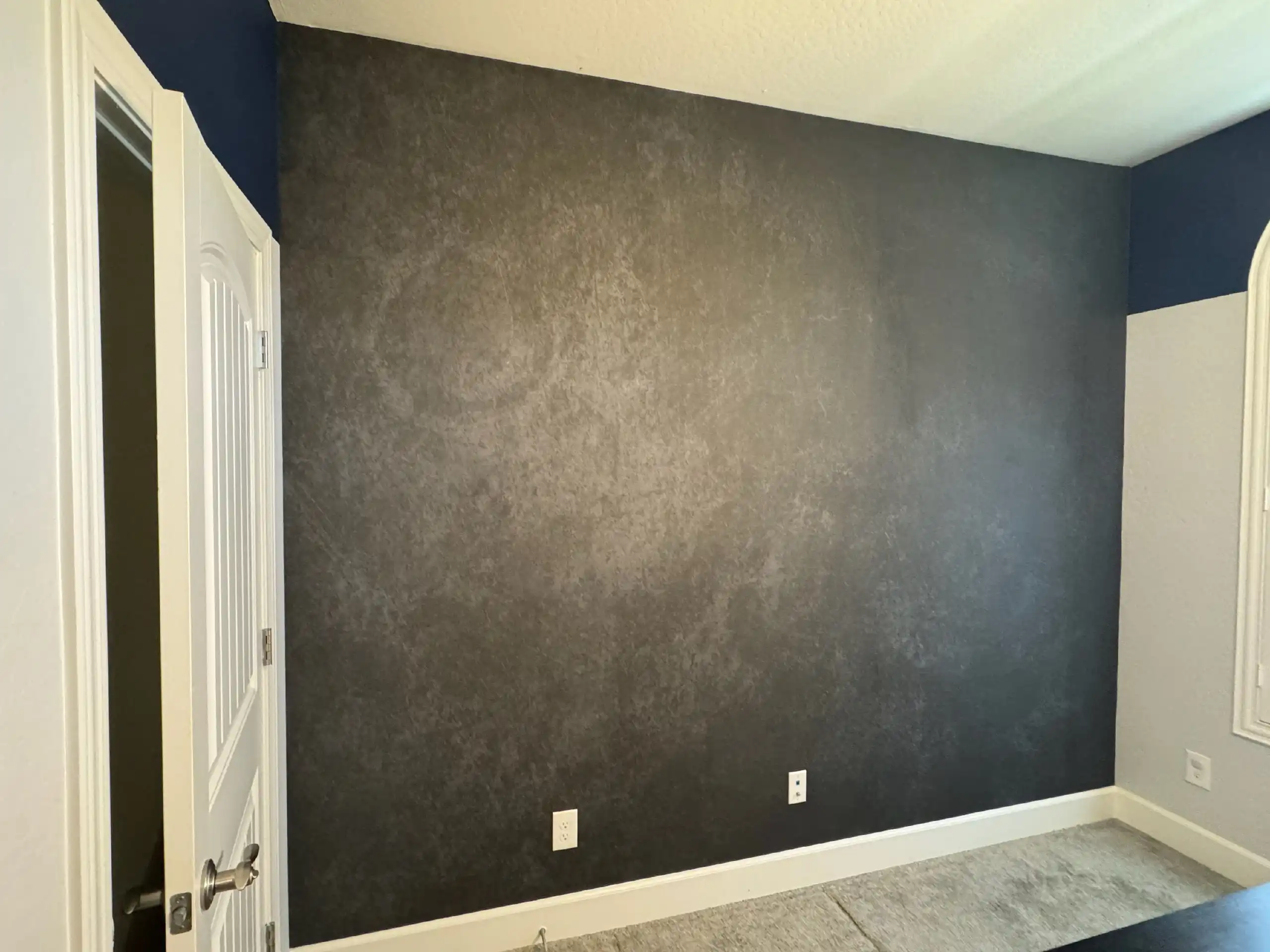 Professional wallpaper installation in Germantown, MD